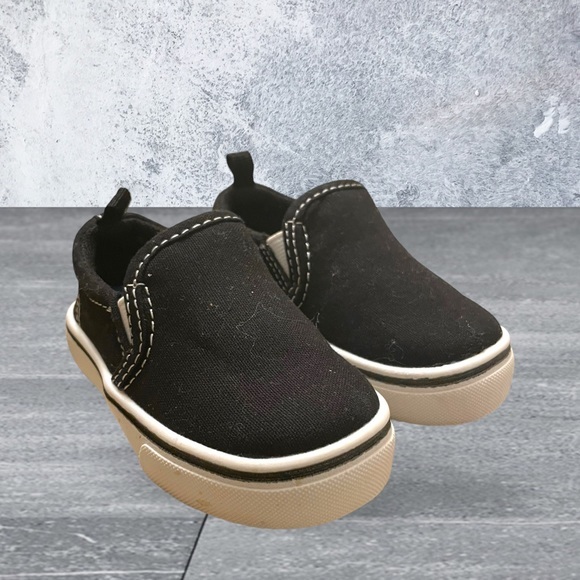 Canvas Black Child’s 4 like new black slip‎ on shoes - Picture 2 of 5